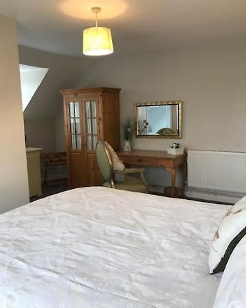 The Oak Inn Evesham Bagian luar foto